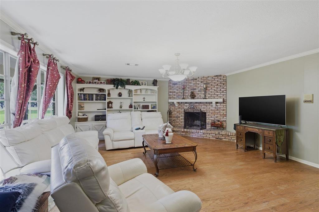 406 S Lightner Ave — photo 3