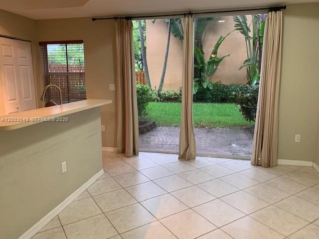 Villas At Harbor Isles Co