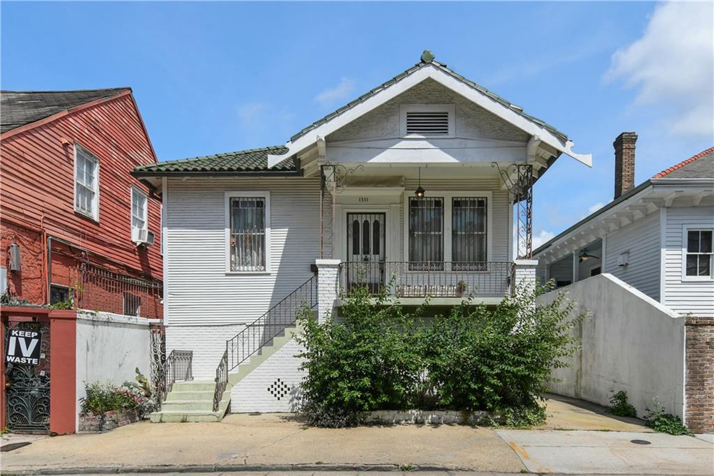 1311 BOURBON Street
