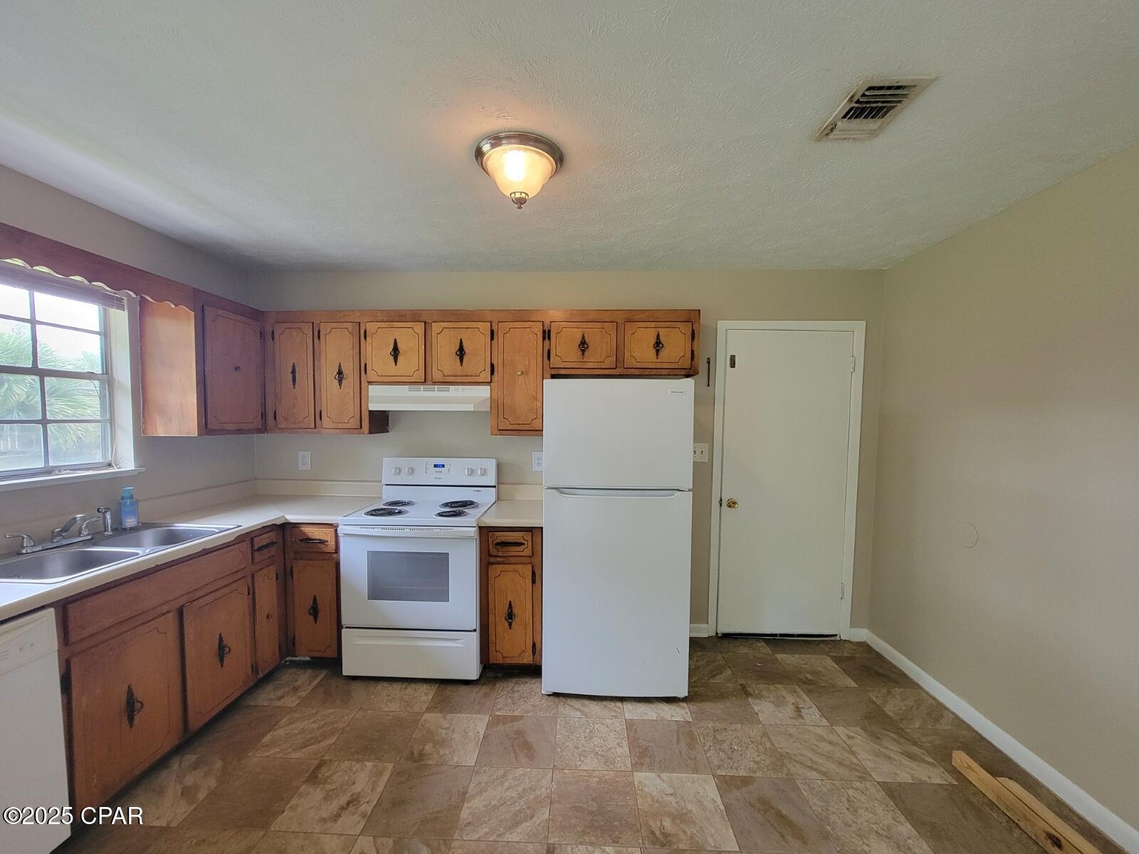 Image 7 For 6321 Olokee Street