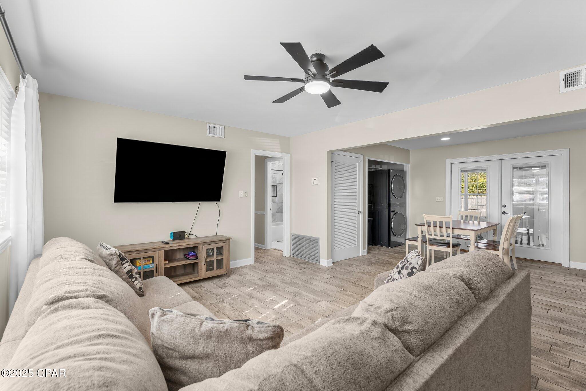Image 5 For 1208 Yale Avenue 1208