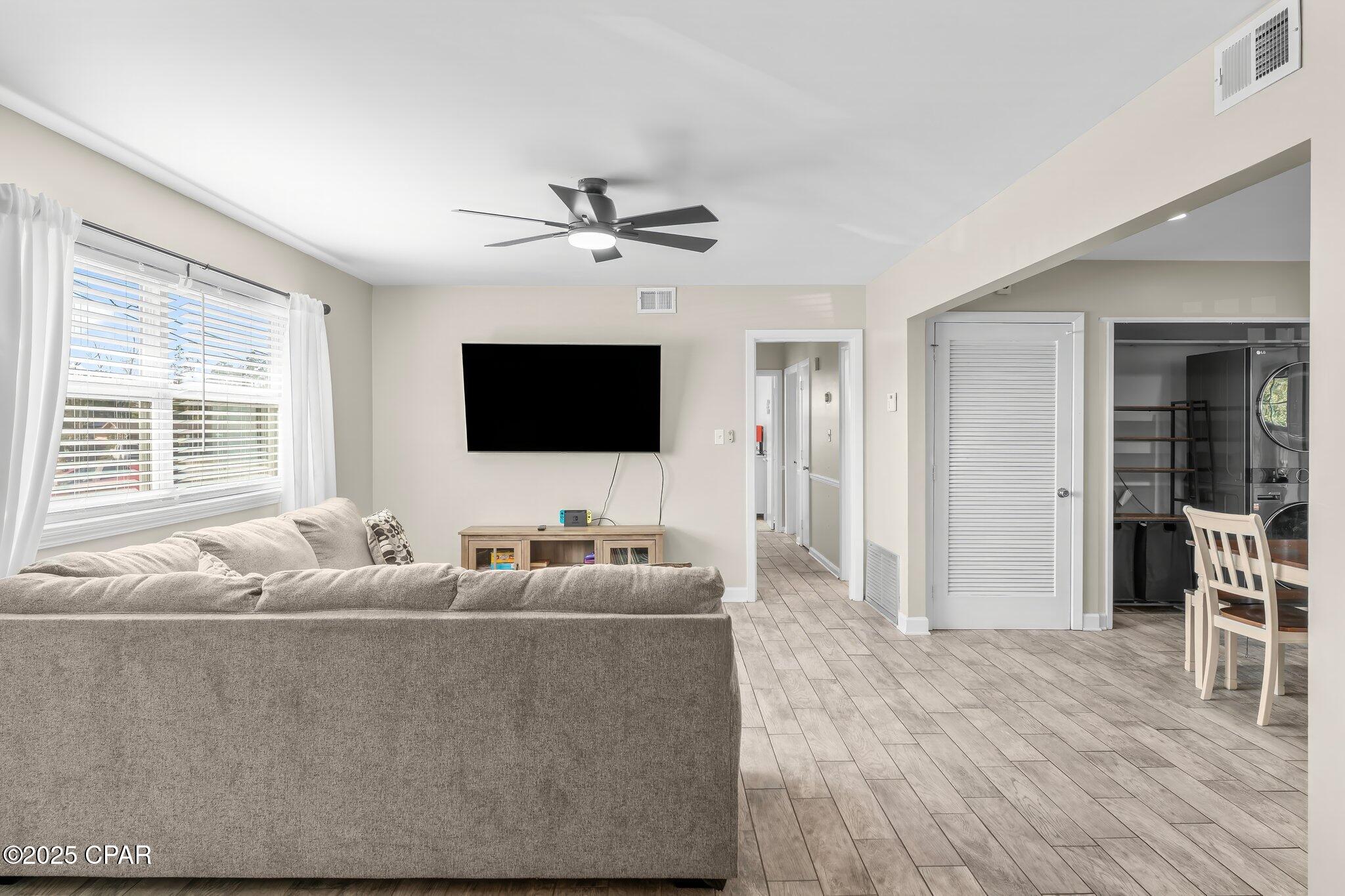 Image 6 For 1208 Yale Avenue 1208