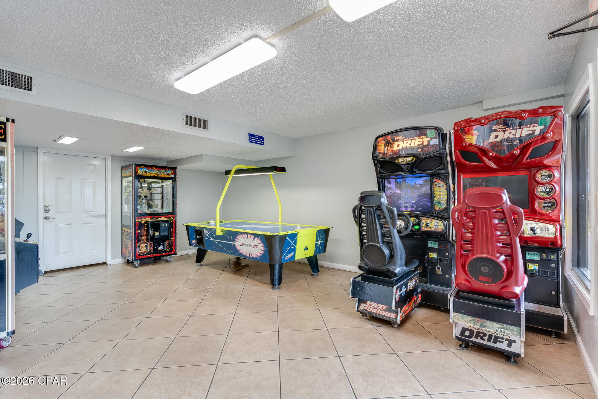 Image 44 For 8743 Thomas Drive 931