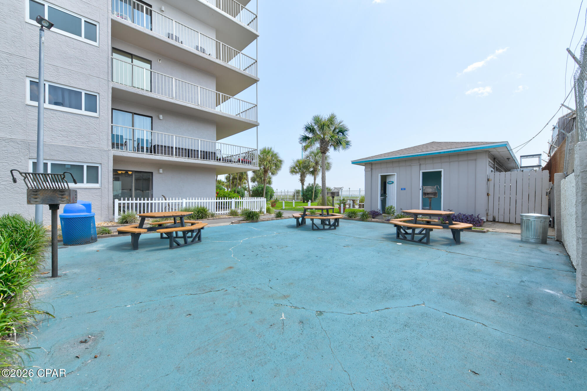 Image 51 For 8743 Thomas Drive 931