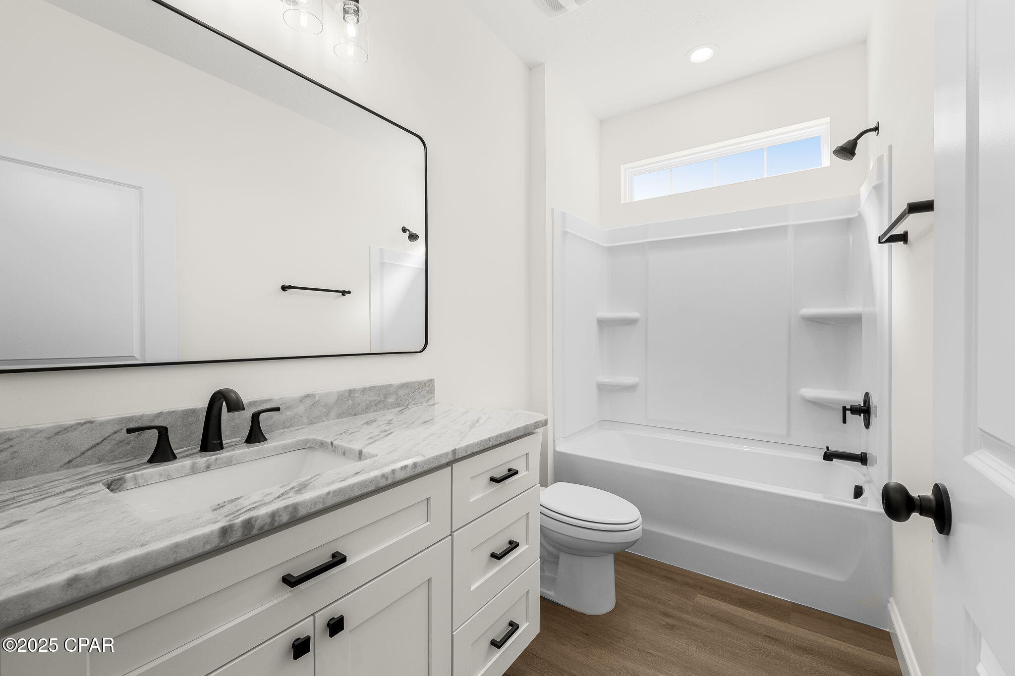 Image 18 For 9019 Laird Street