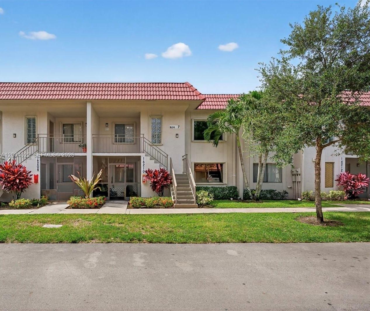 Saddle Club Garden Apts A