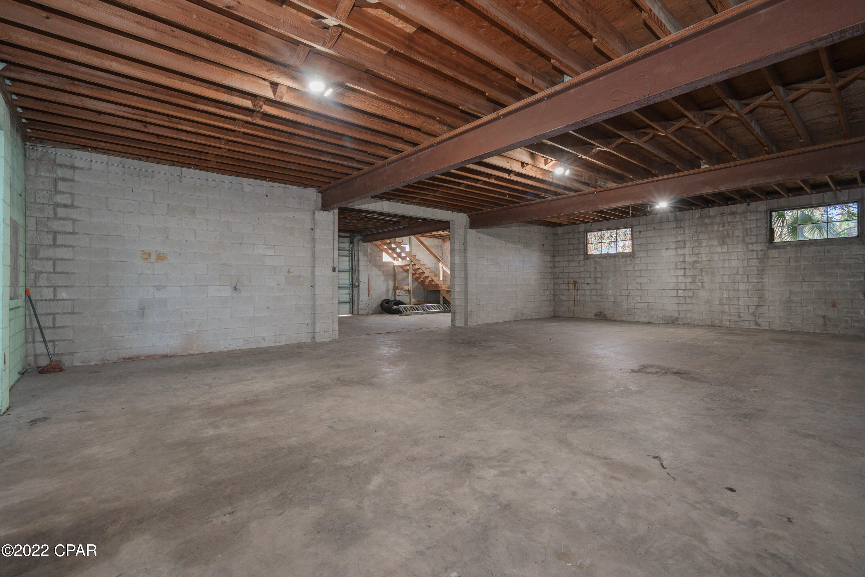 Image 24 For 1919 Drummond Avenue