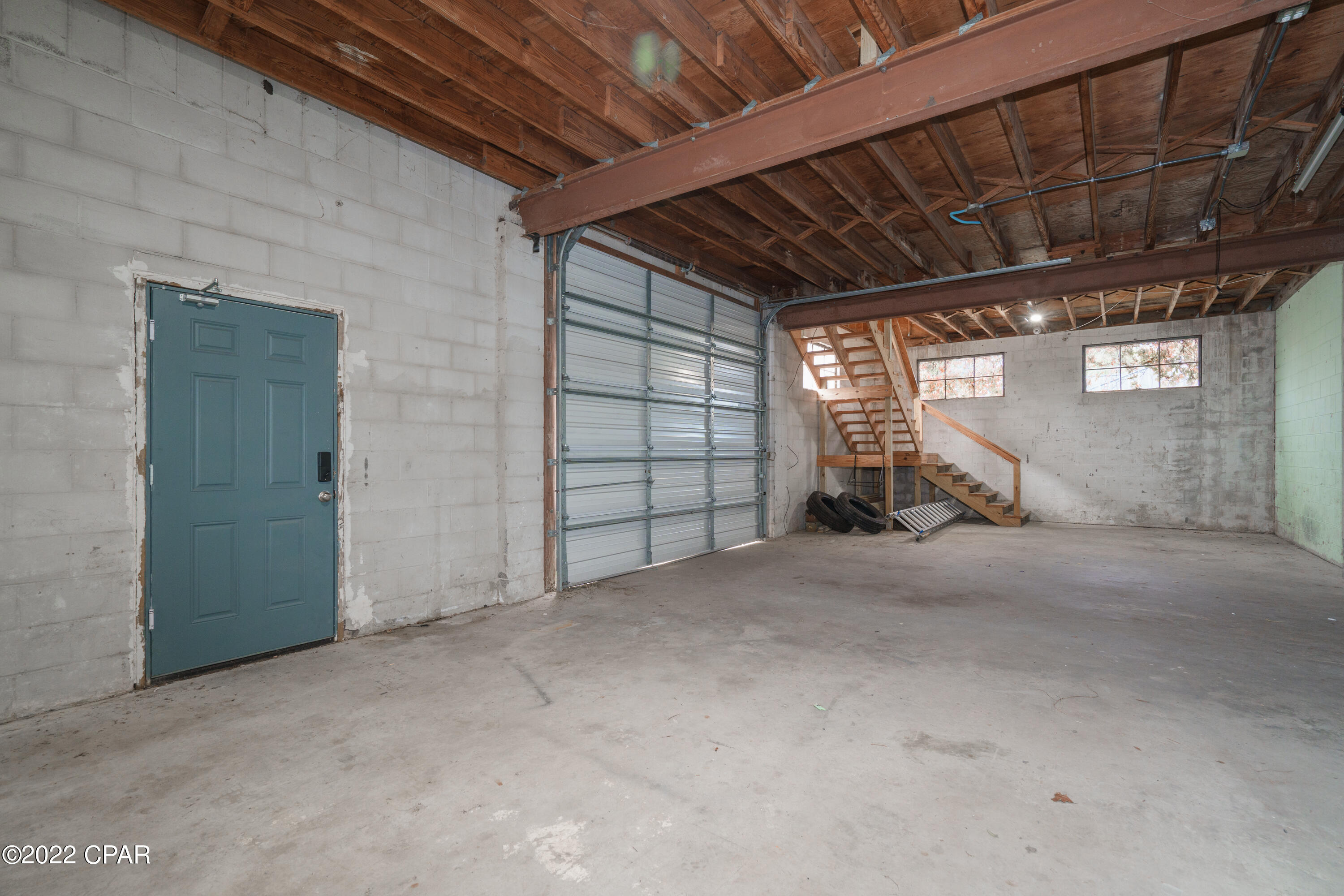 Image 27 For 1919 Drummond Avenue