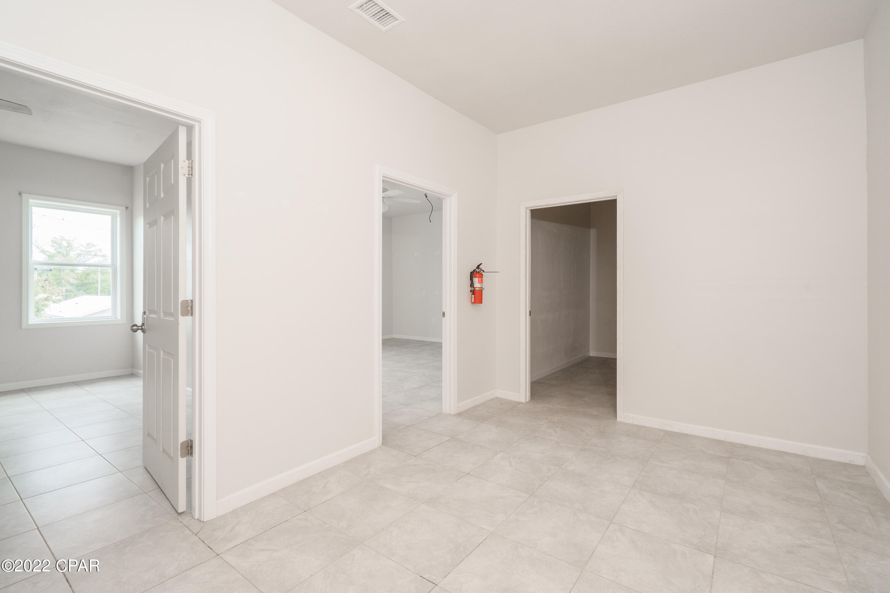 Image 42 For 1919 Drummond Avenue