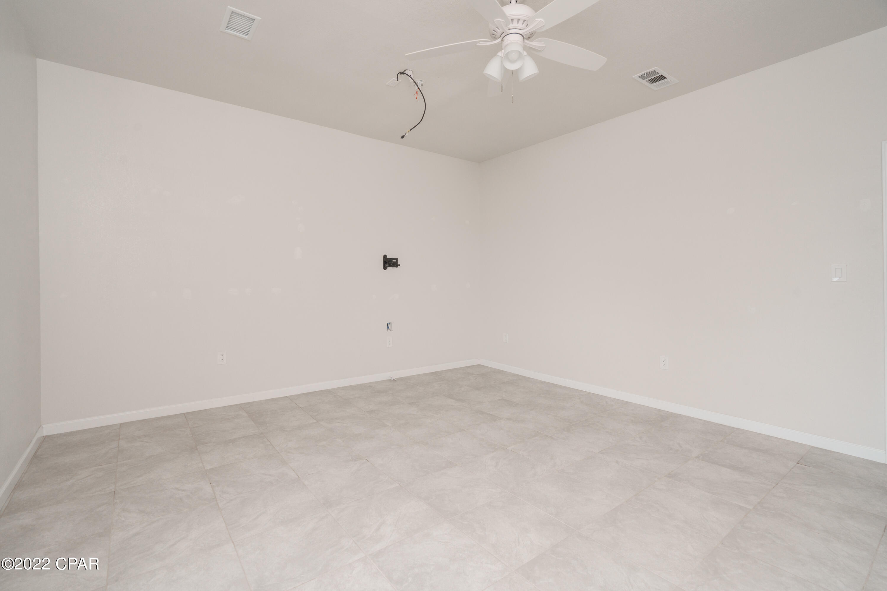 Image 47 For 1919 Drummond Avenue