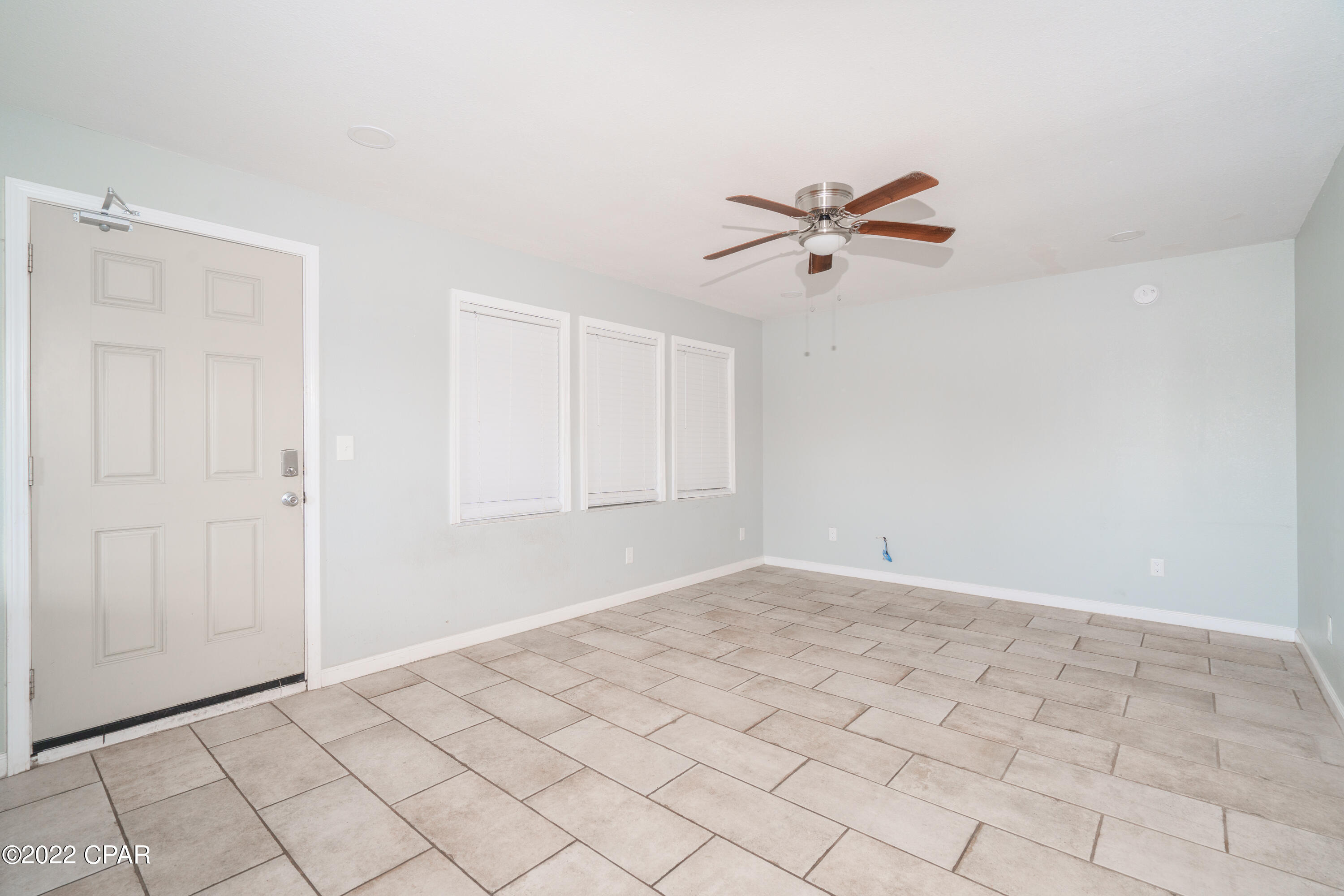 Image 51 For 1919 Drummond Avenue