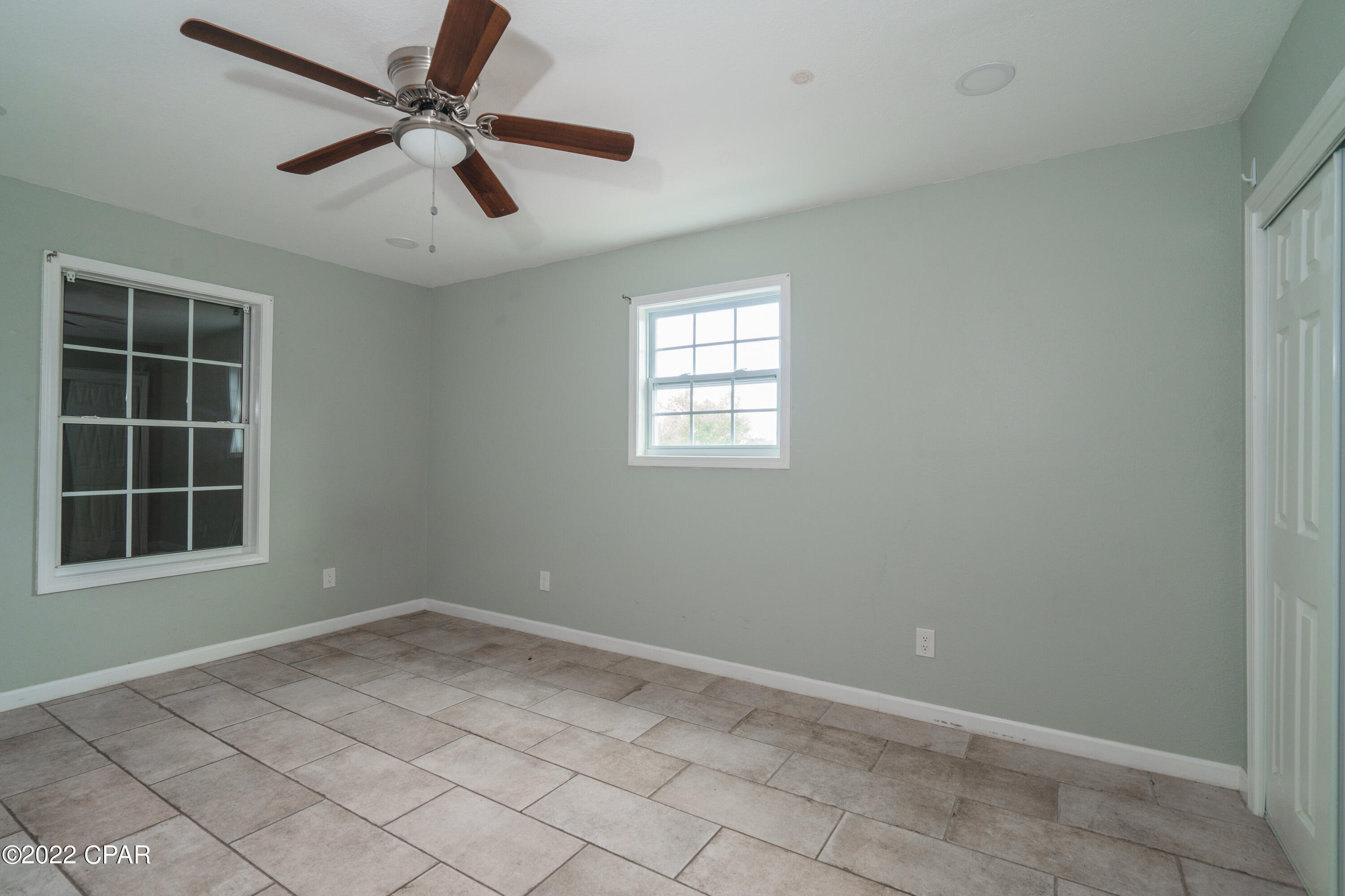 Image 65 For 1919 Drummond Avenue