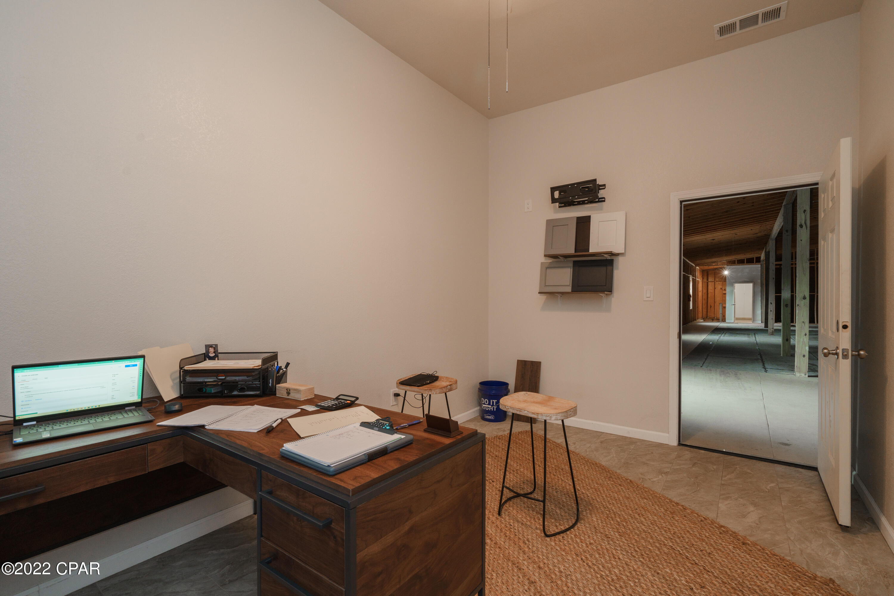 Image 70 For 1919 Drummond Avenue