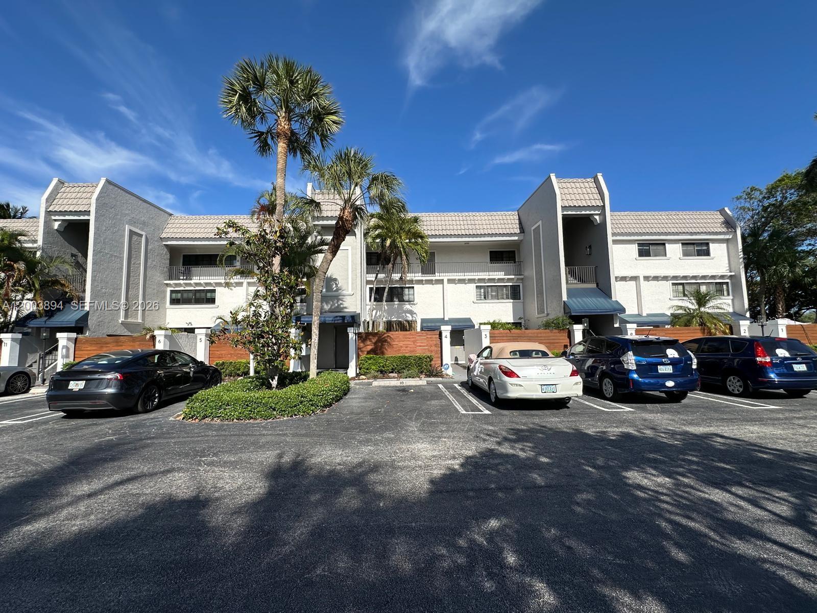 Palm Trail Place Condo