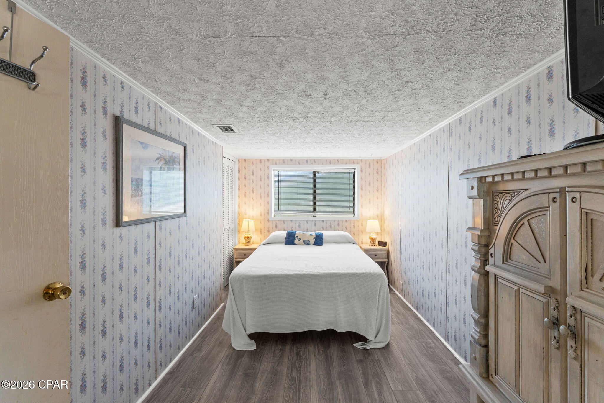 Image 21 For 216 Carol Place