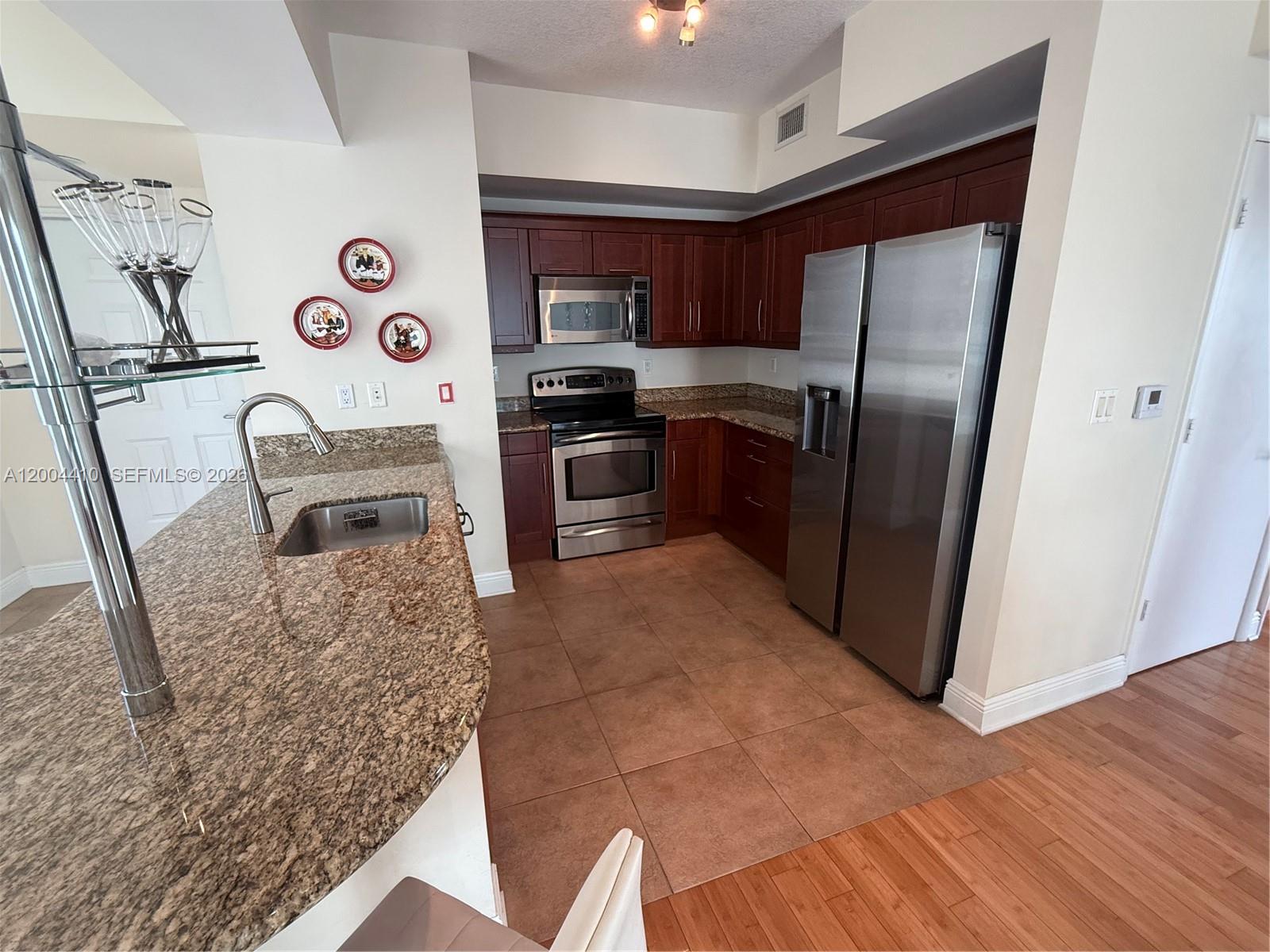 Property photo # 6
