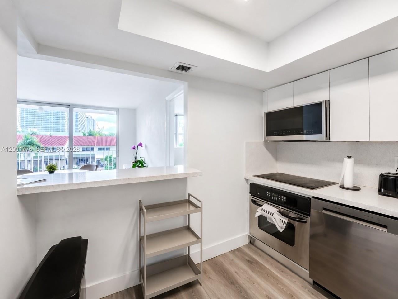Property photo # 6