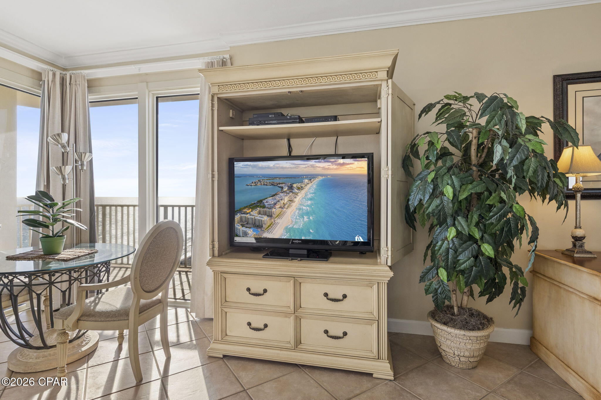 Image 10 For 8601 Surf Drive 10w