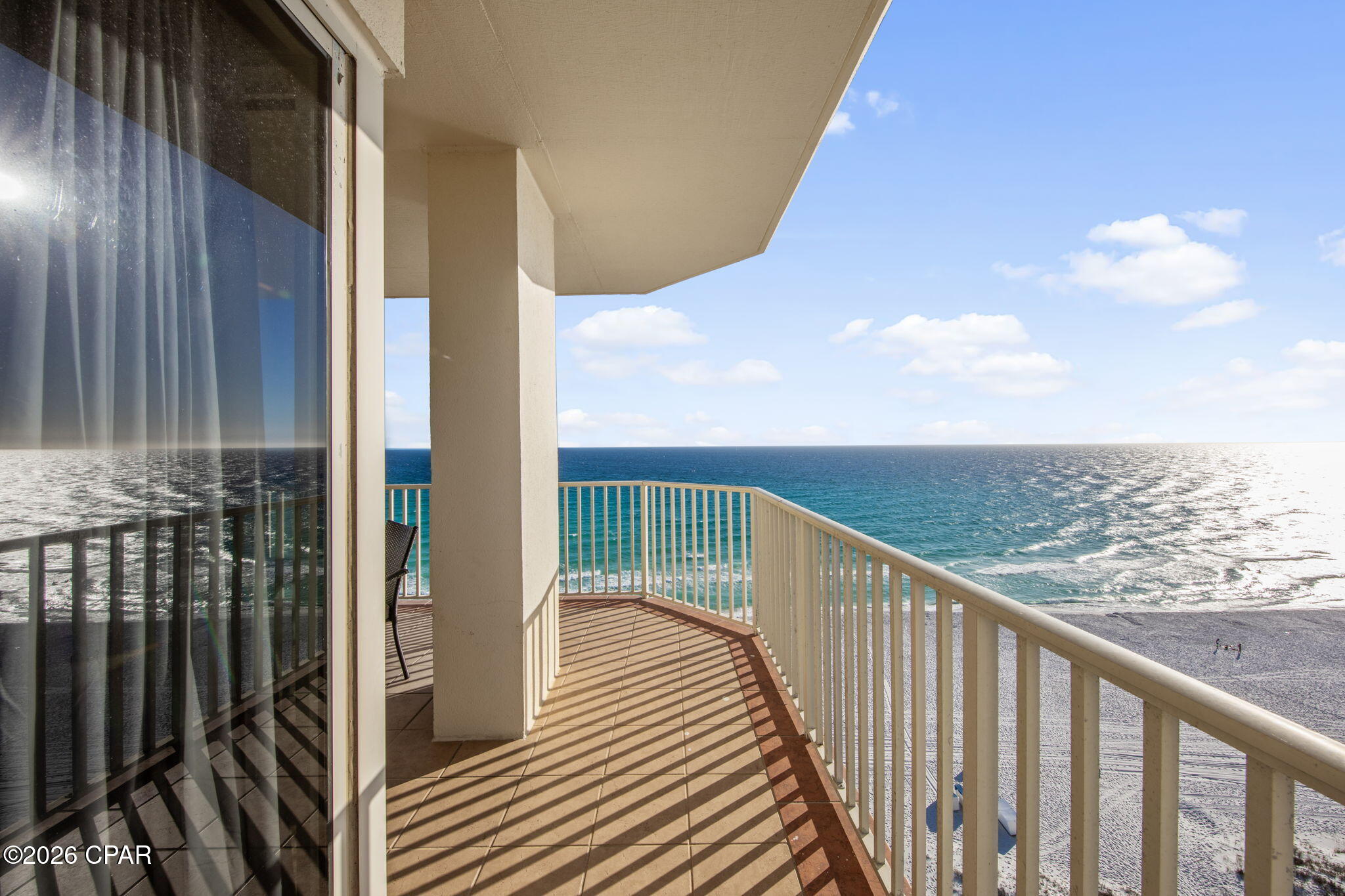 Image 14 For 8601 Surf Drive 10w