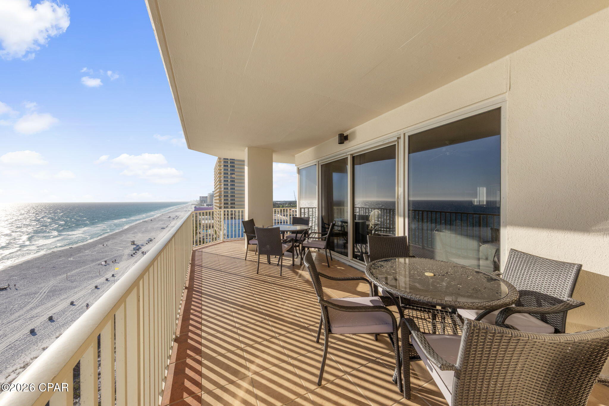 Image 15 For 8601 Surf Drive 10w