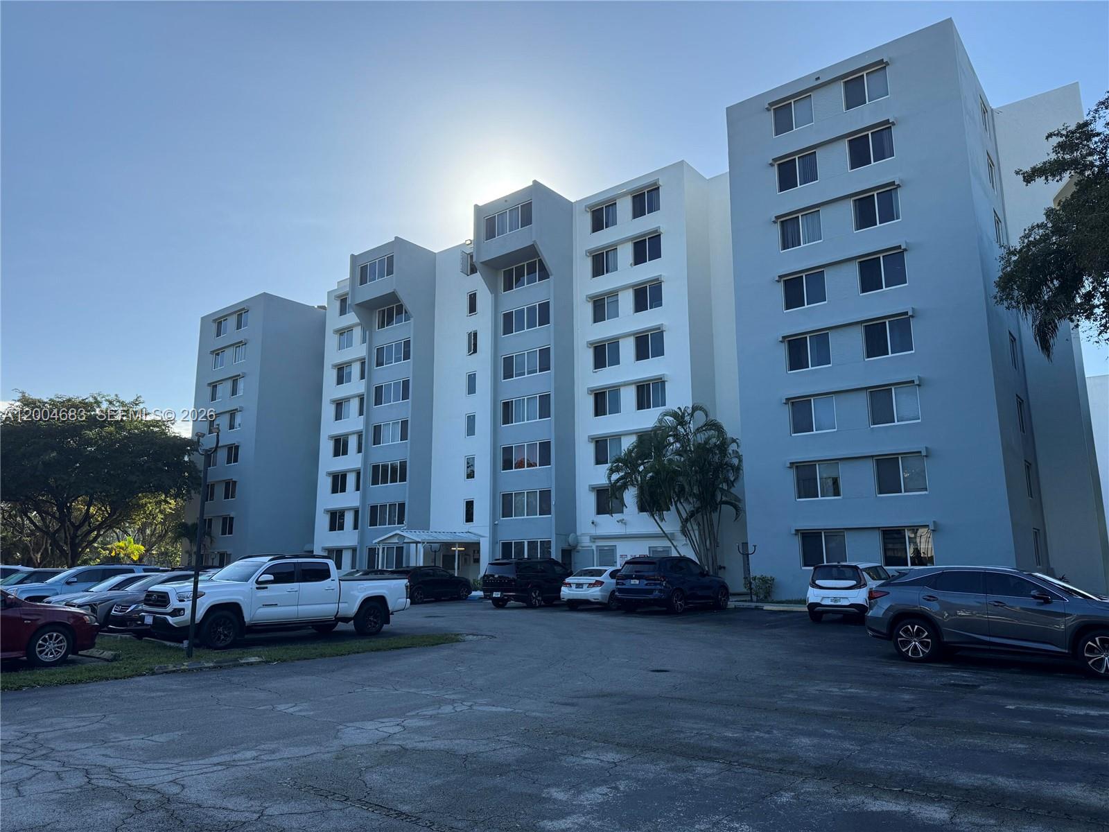 Dadeland Place Condo