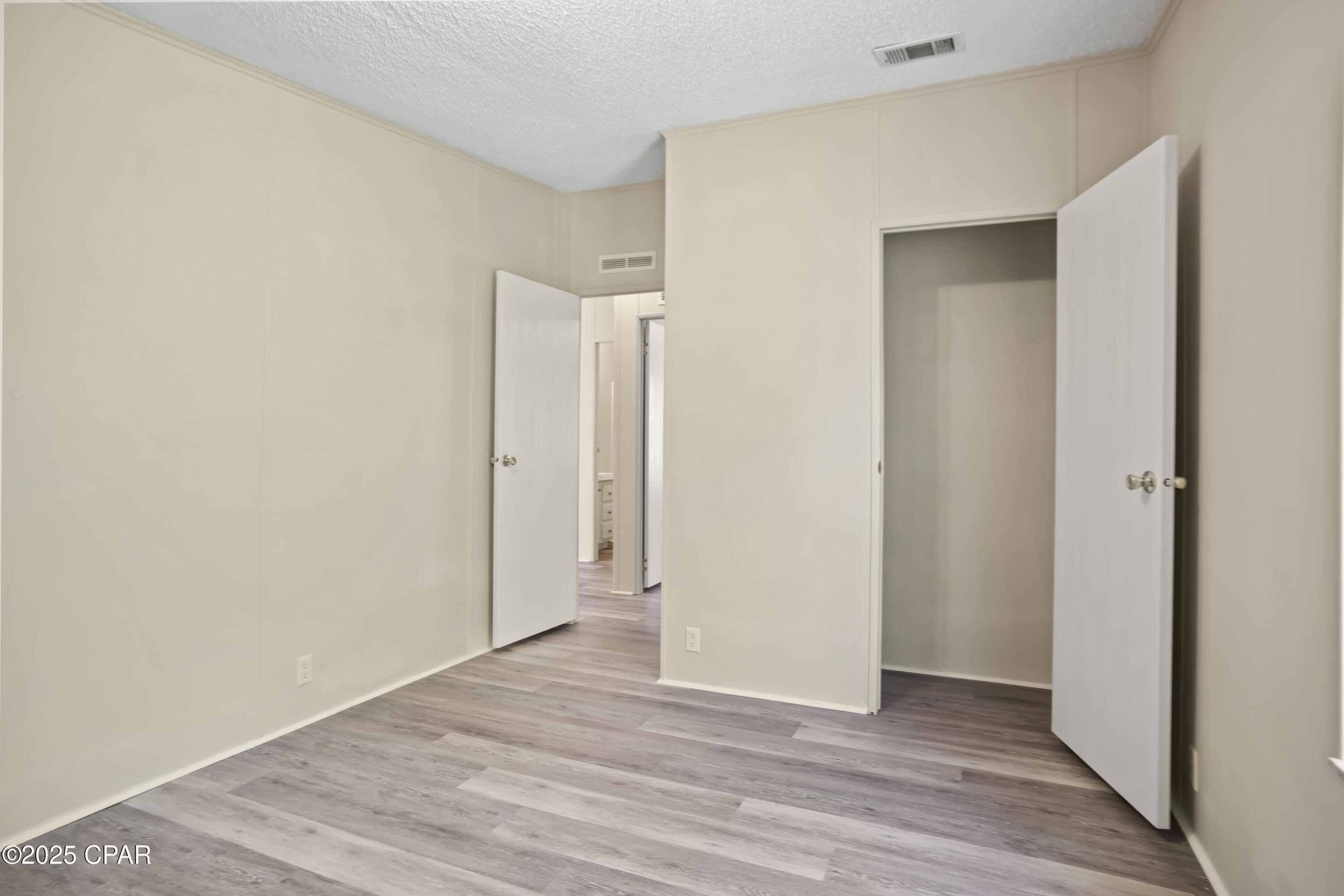 Image 15 For 7868 Suellen Street