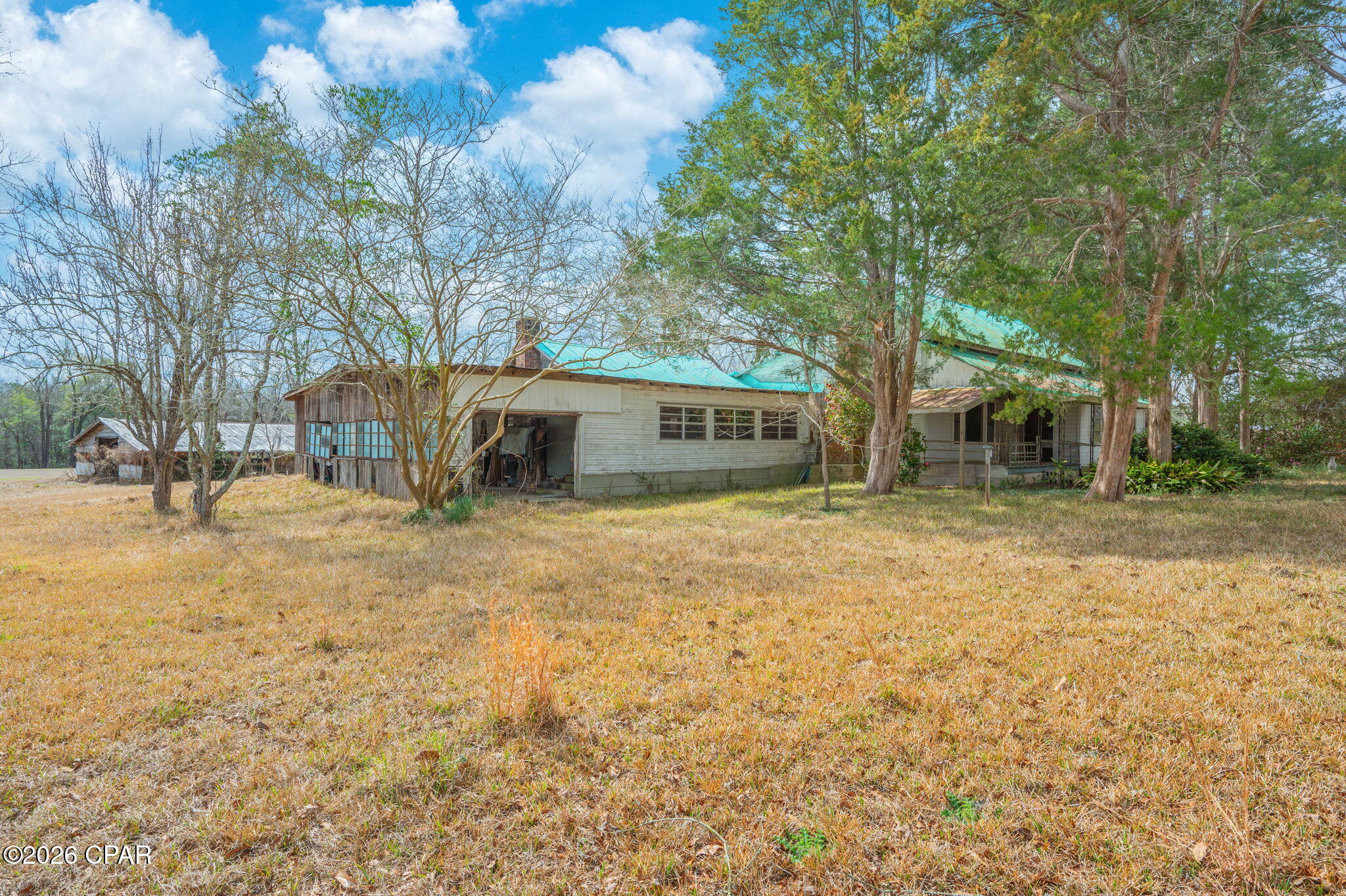 Listing photo id 38 for 686 Alford Road