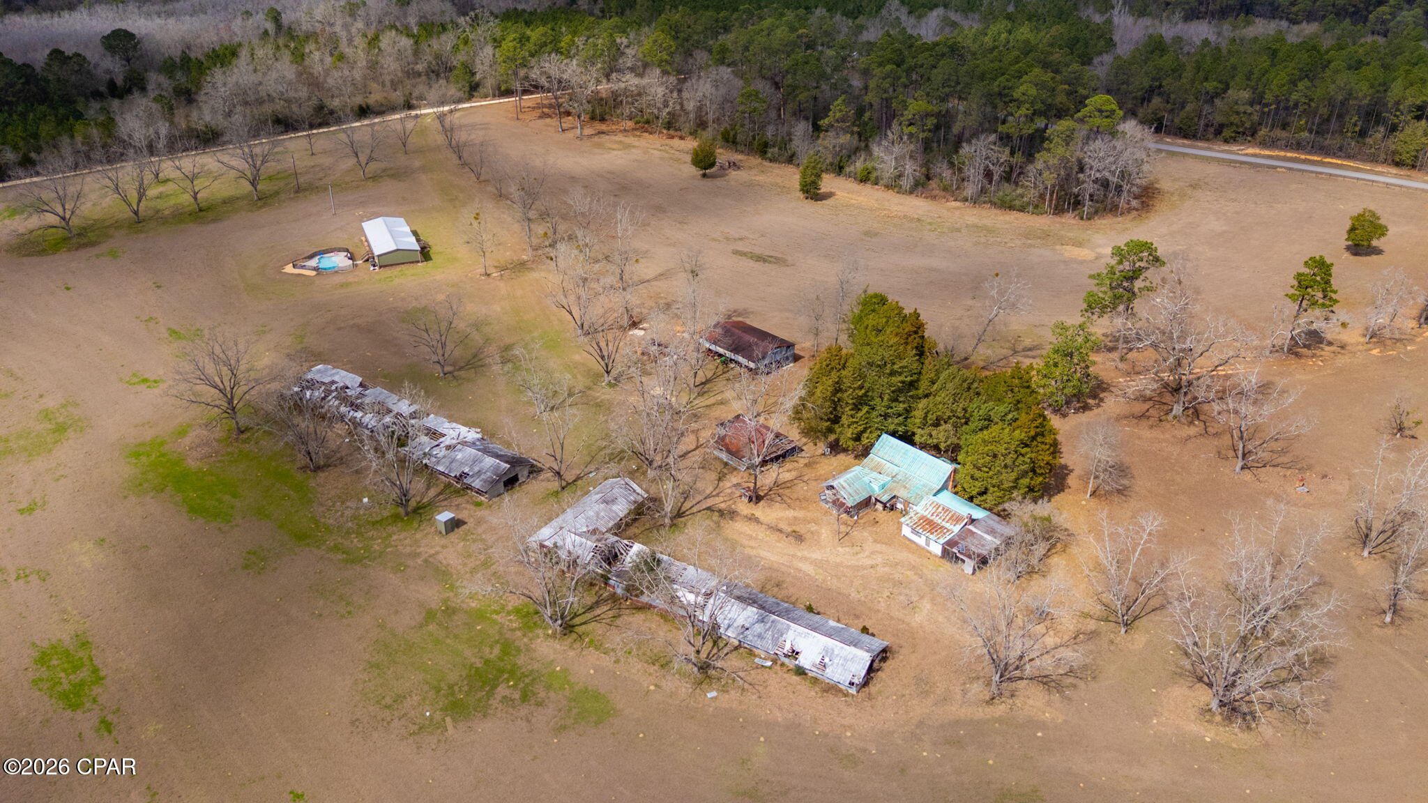 Listing photo id 56 for 686 Alford Road