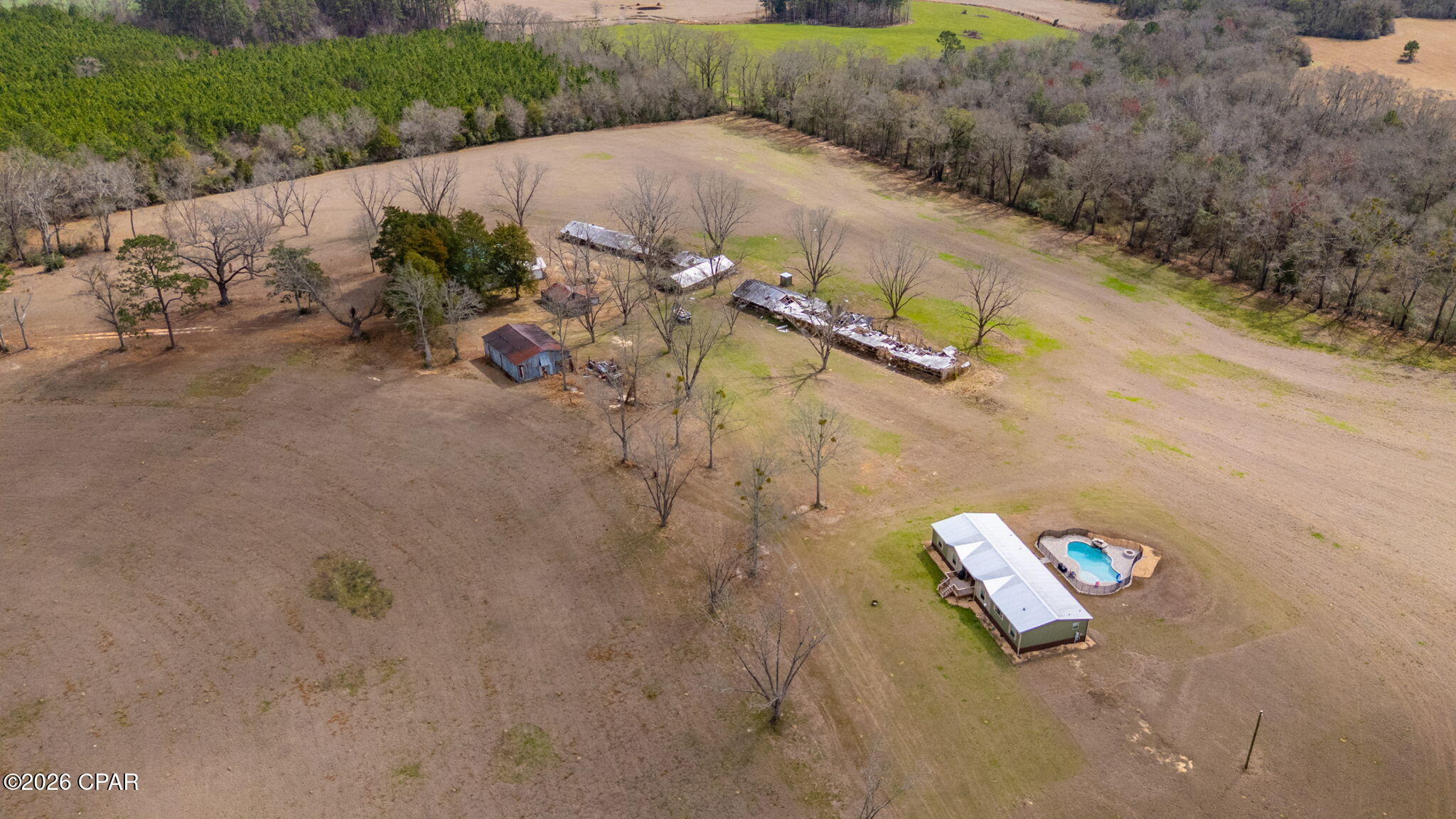 Listing photo id 57 for 686 Alford Road