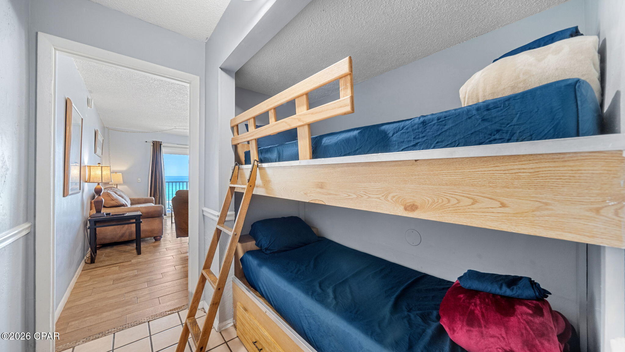 Image 11 For 8743 Thomas Drive 622