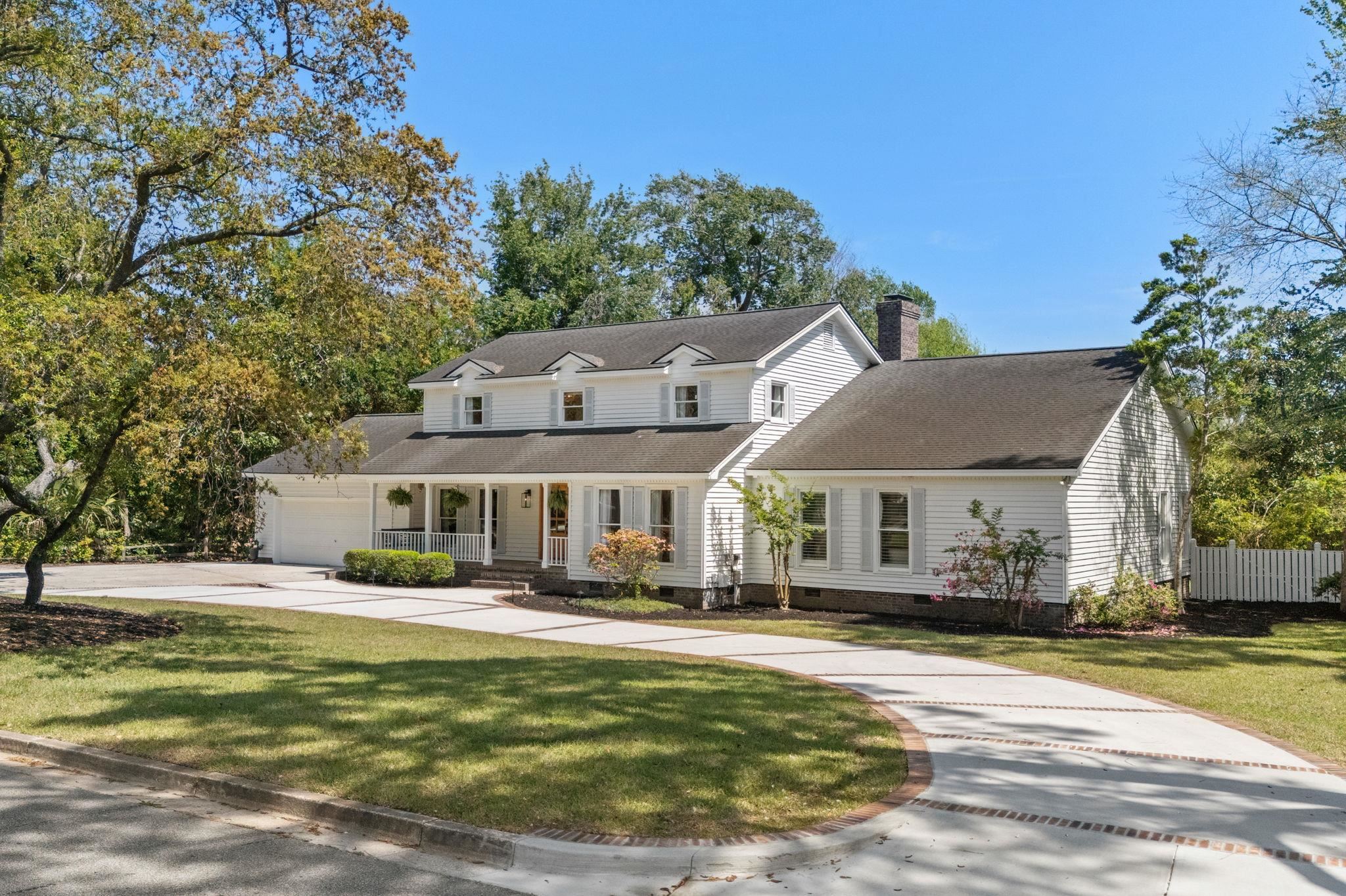 5704 Woodside Ave. Myrtle Beach, SC 29577