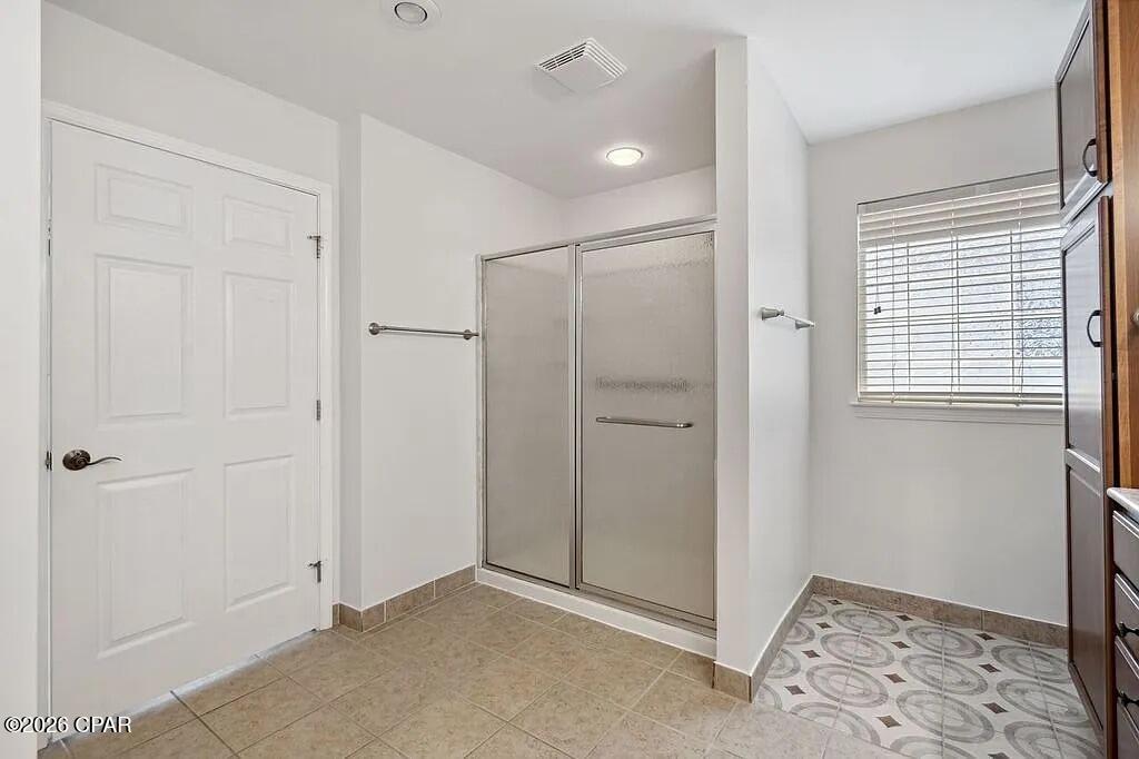 Image 15 For 232 Middleburg Drive