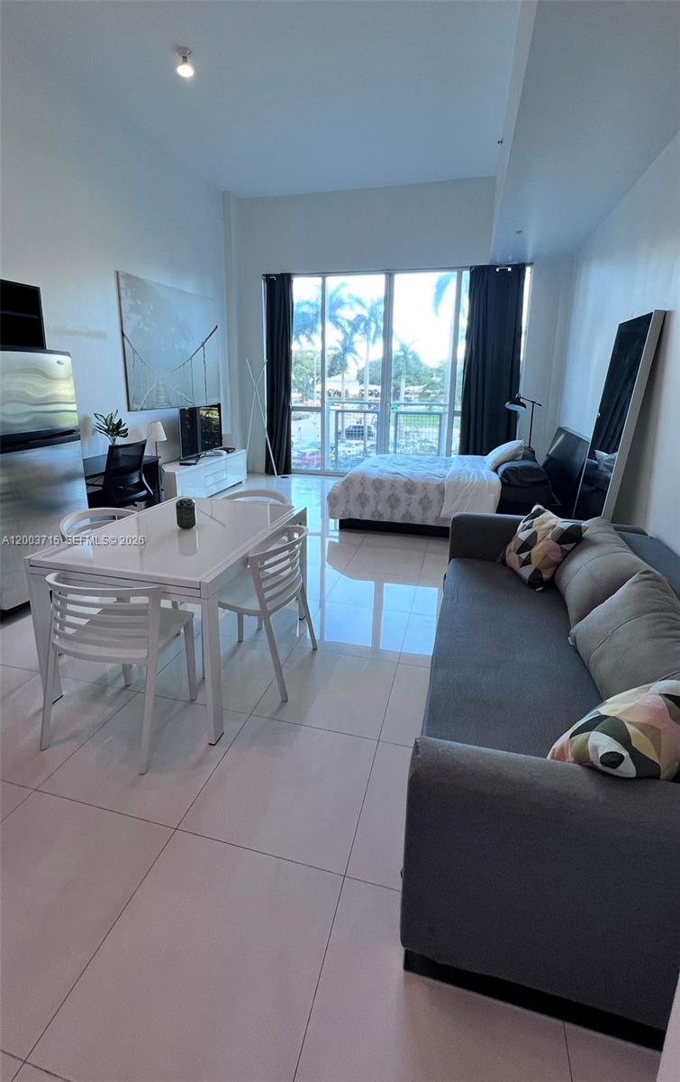 Vizcayne North Condo