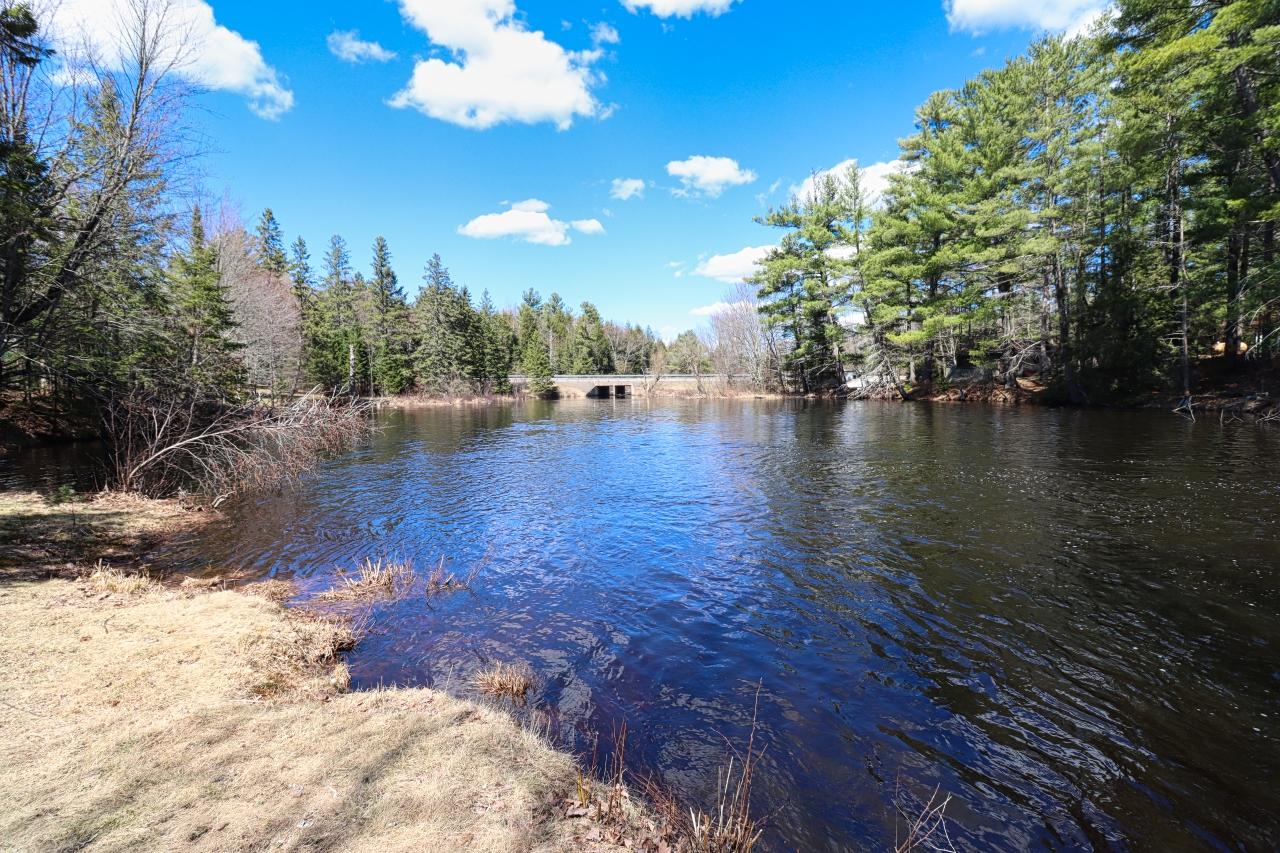 River Property Property 15601 Hwy 70 Photo 6