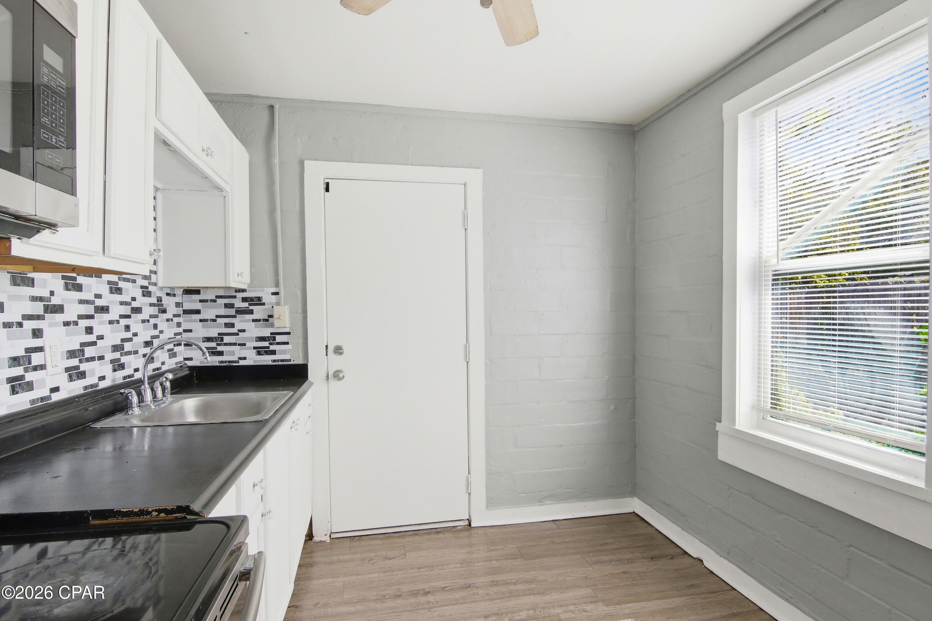 Image 10 For 1324 Lincoln Drive