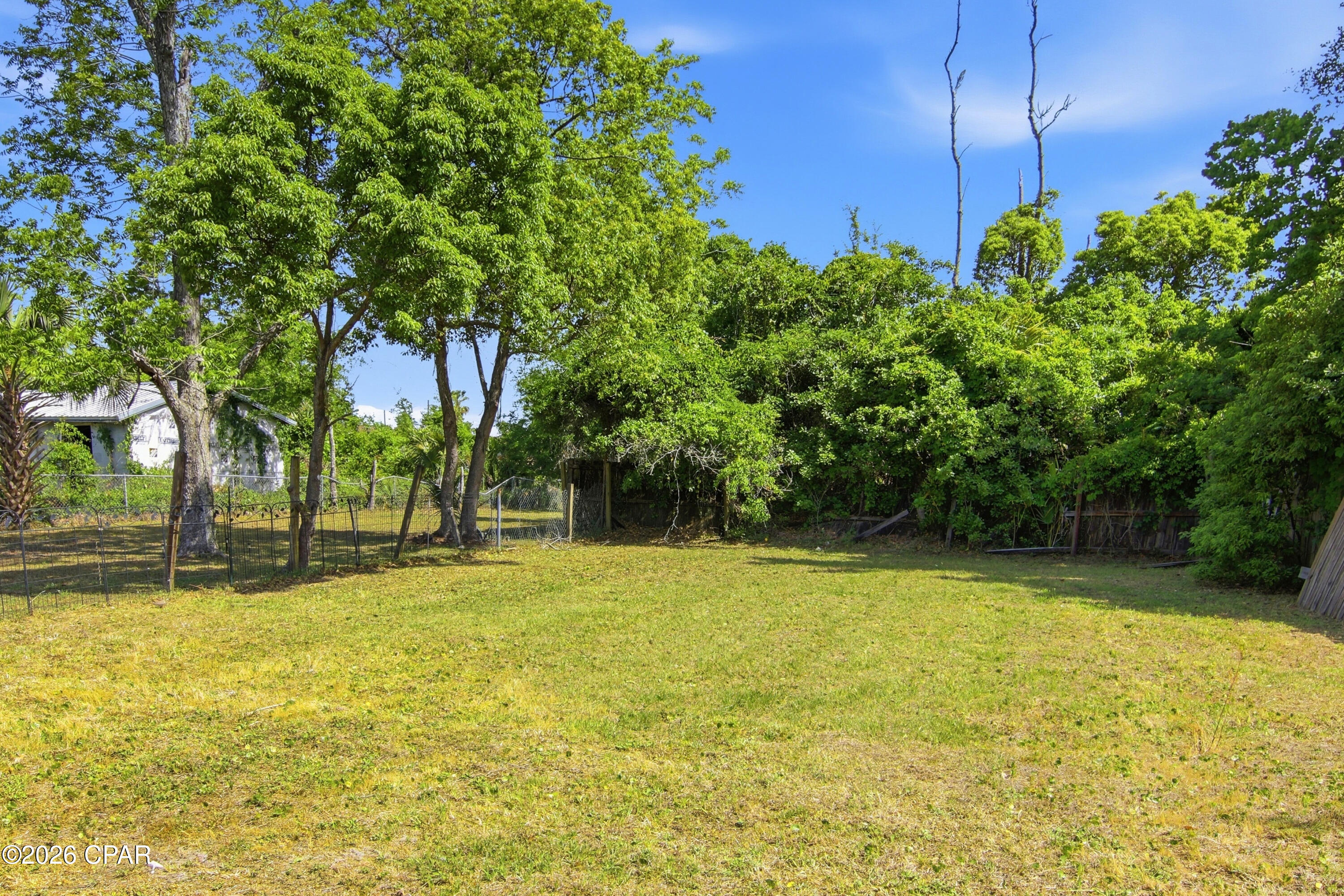 Image 19 For 1324 Lincoln Drive