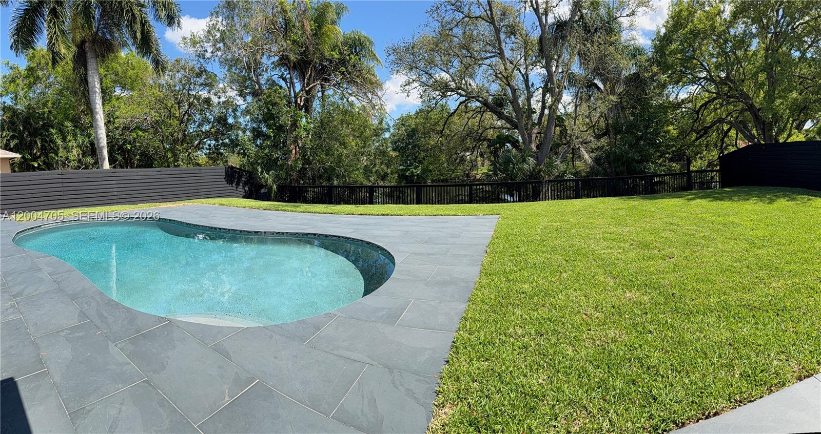 South Shore 1 Of Wellingt