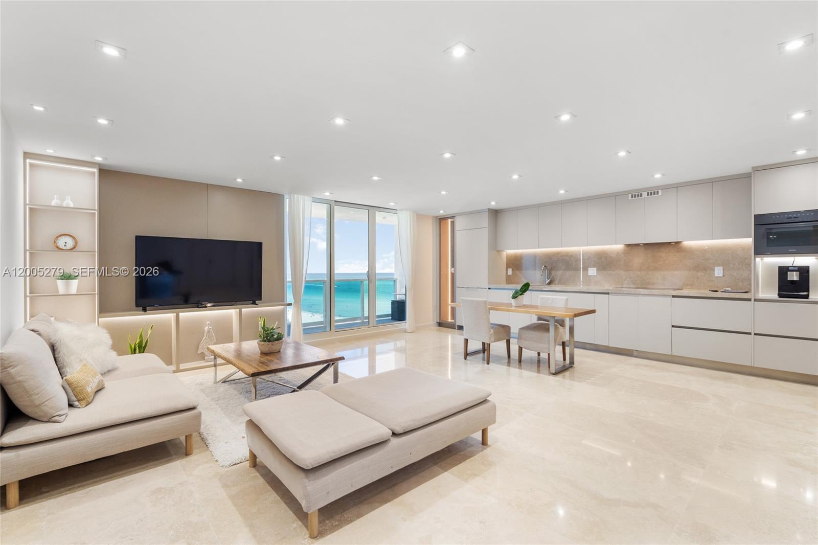 Roney Palace Condo