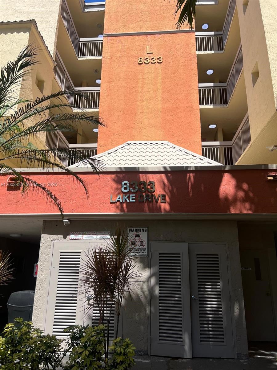 Las Vistas At Doral Condo