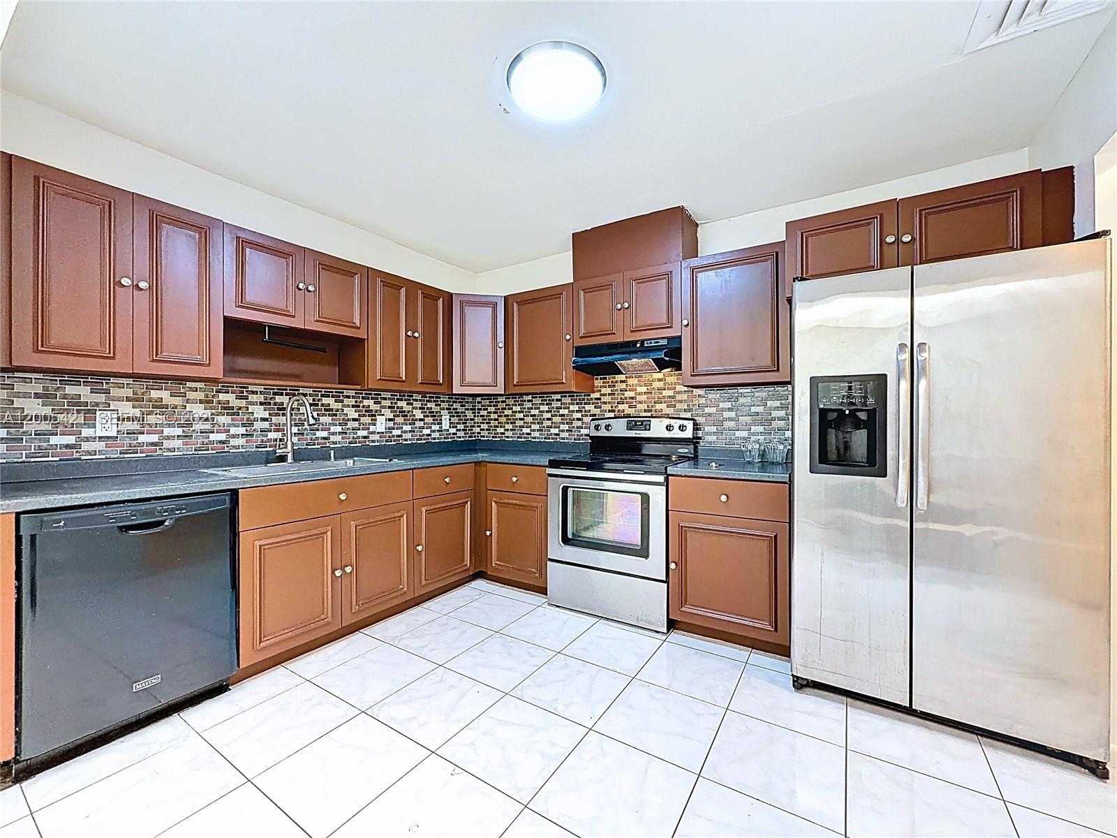 Property photo # 0