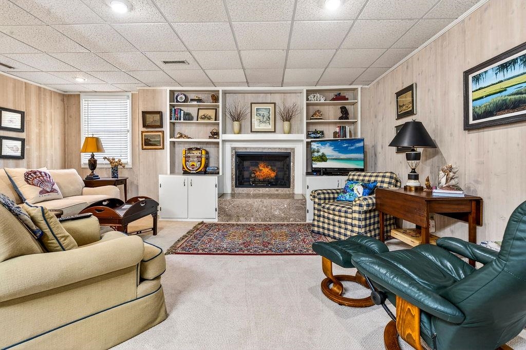 2610369 | Photo 21