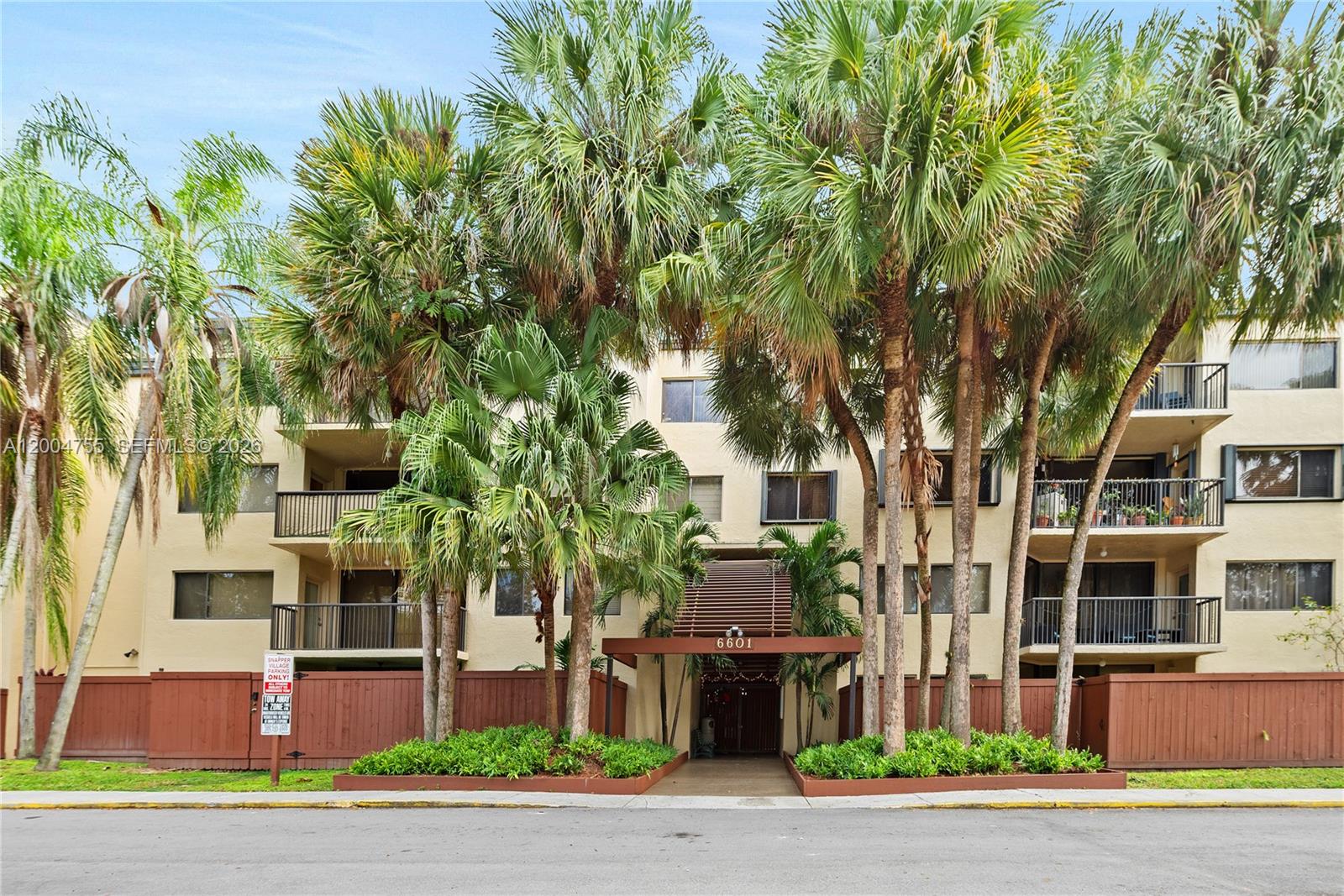 Sec 44 Atriums At Snapper