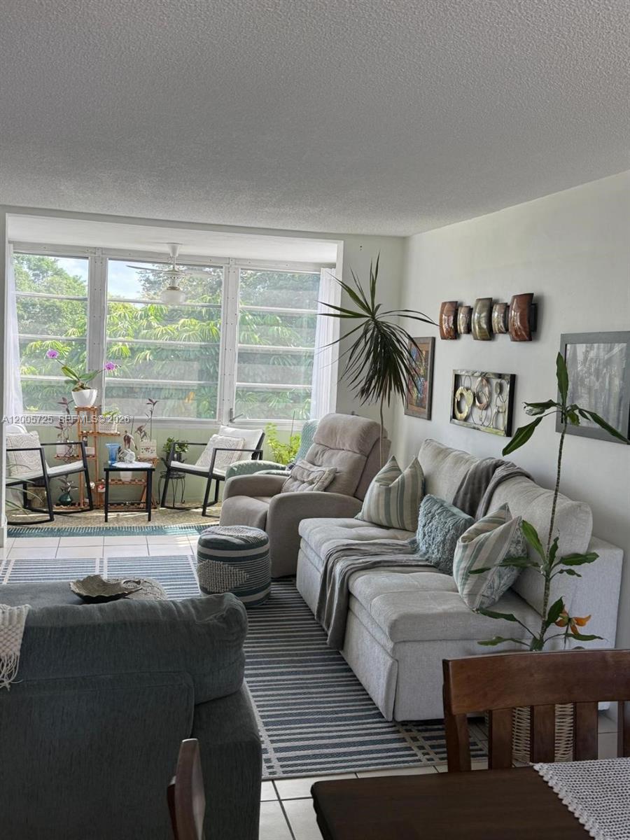 Royal Oaks Condo