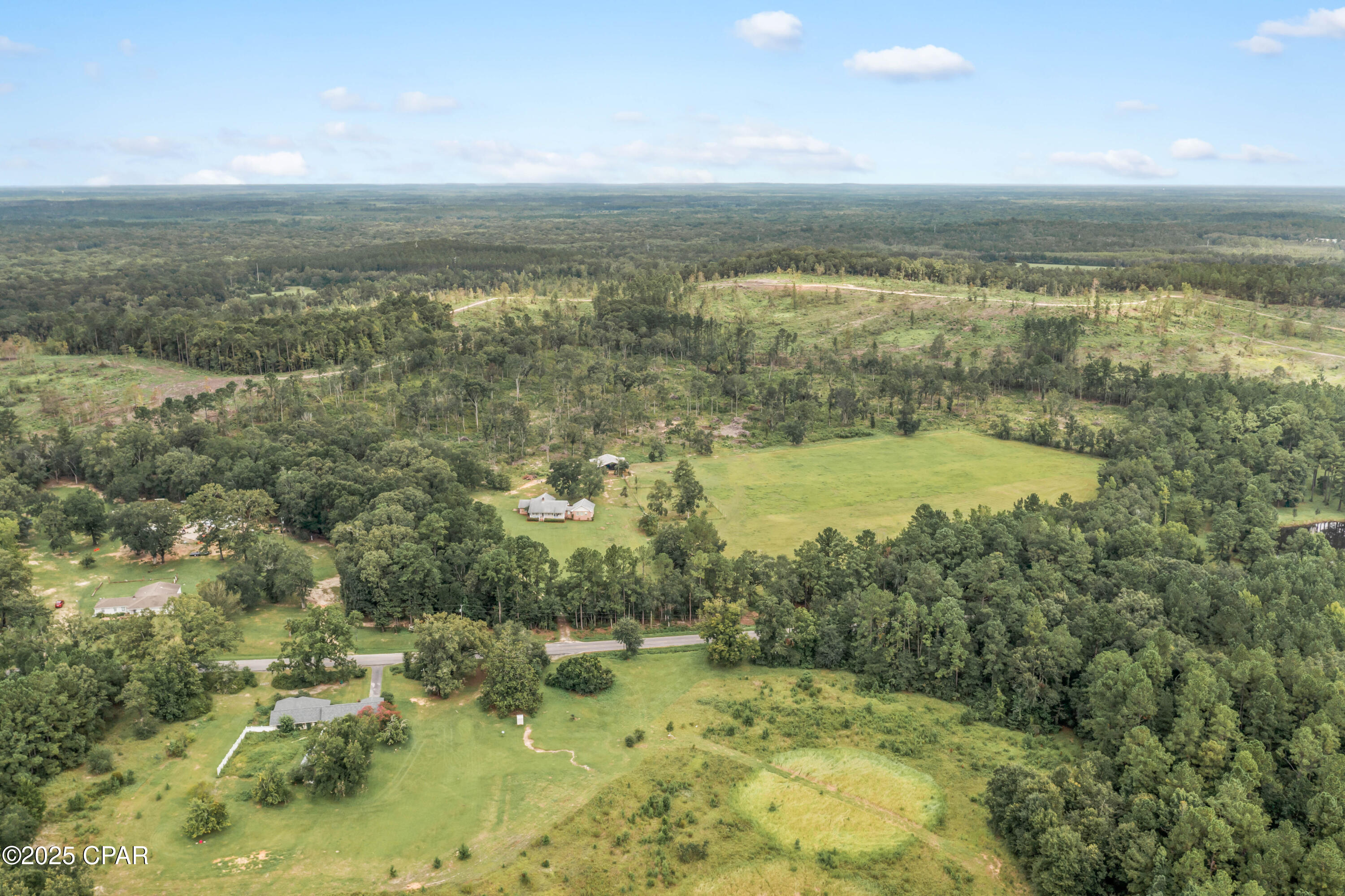 Listing photo id 17 for 2822 River Road