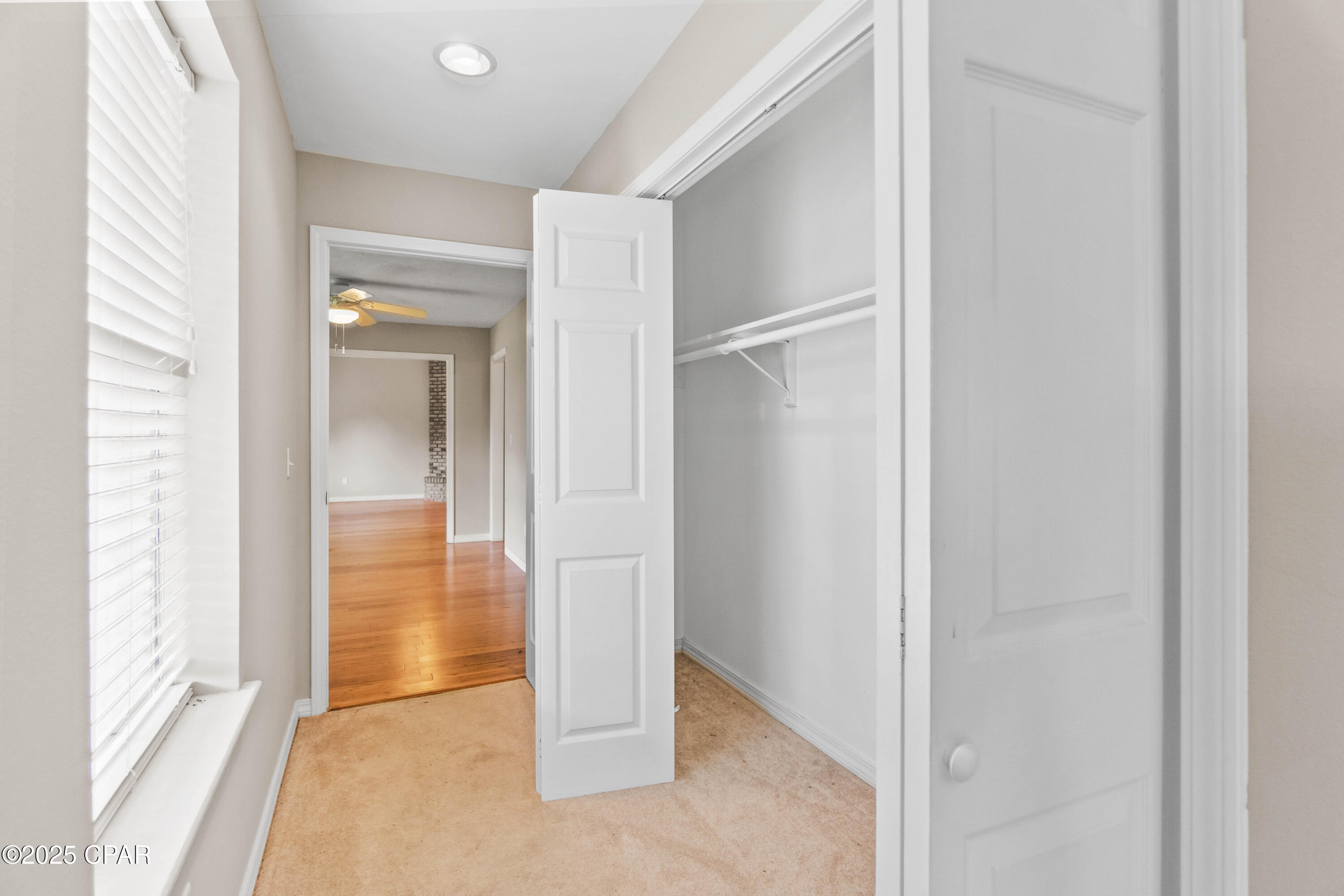 Listing photo id 34 for 2822 River Road