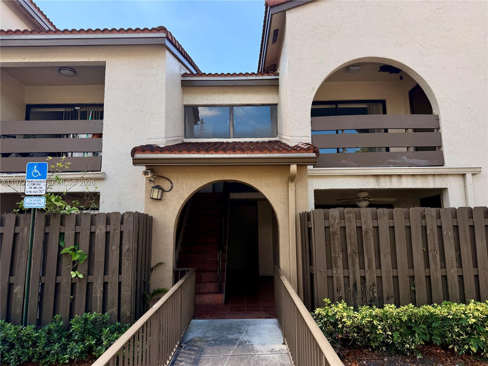 Kenland Walk Condo IV