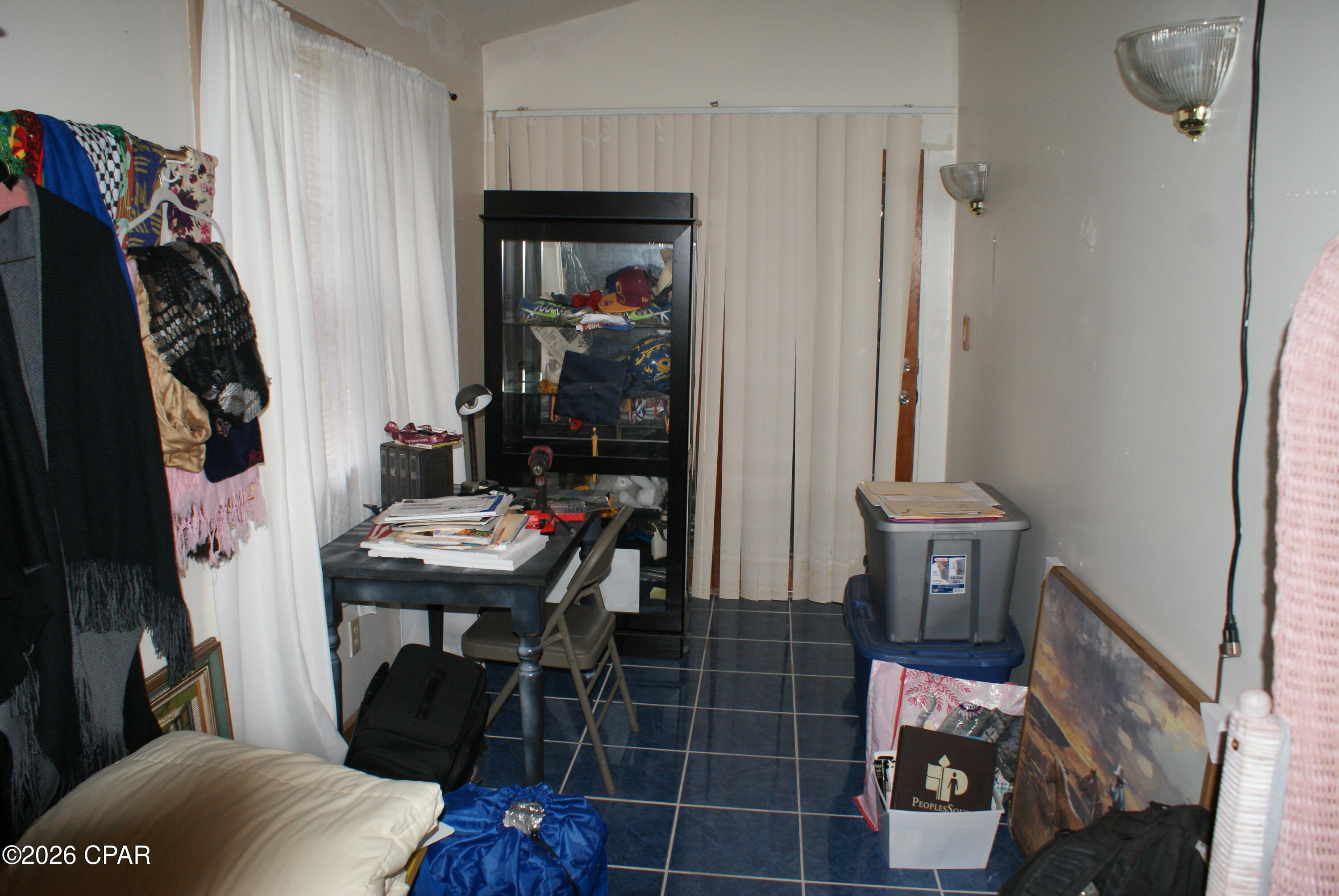 Listing photo id 21 for 6960 Bonnie Hill Road