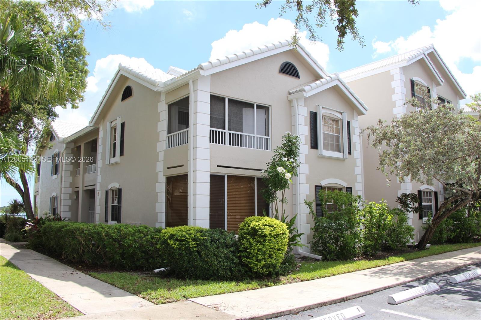 Lakeview Club Condo