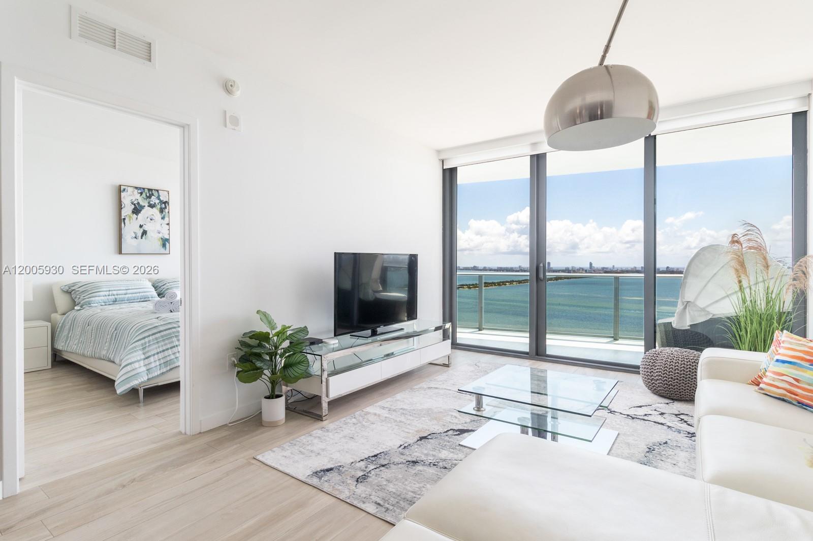 Icon Bay Condominium