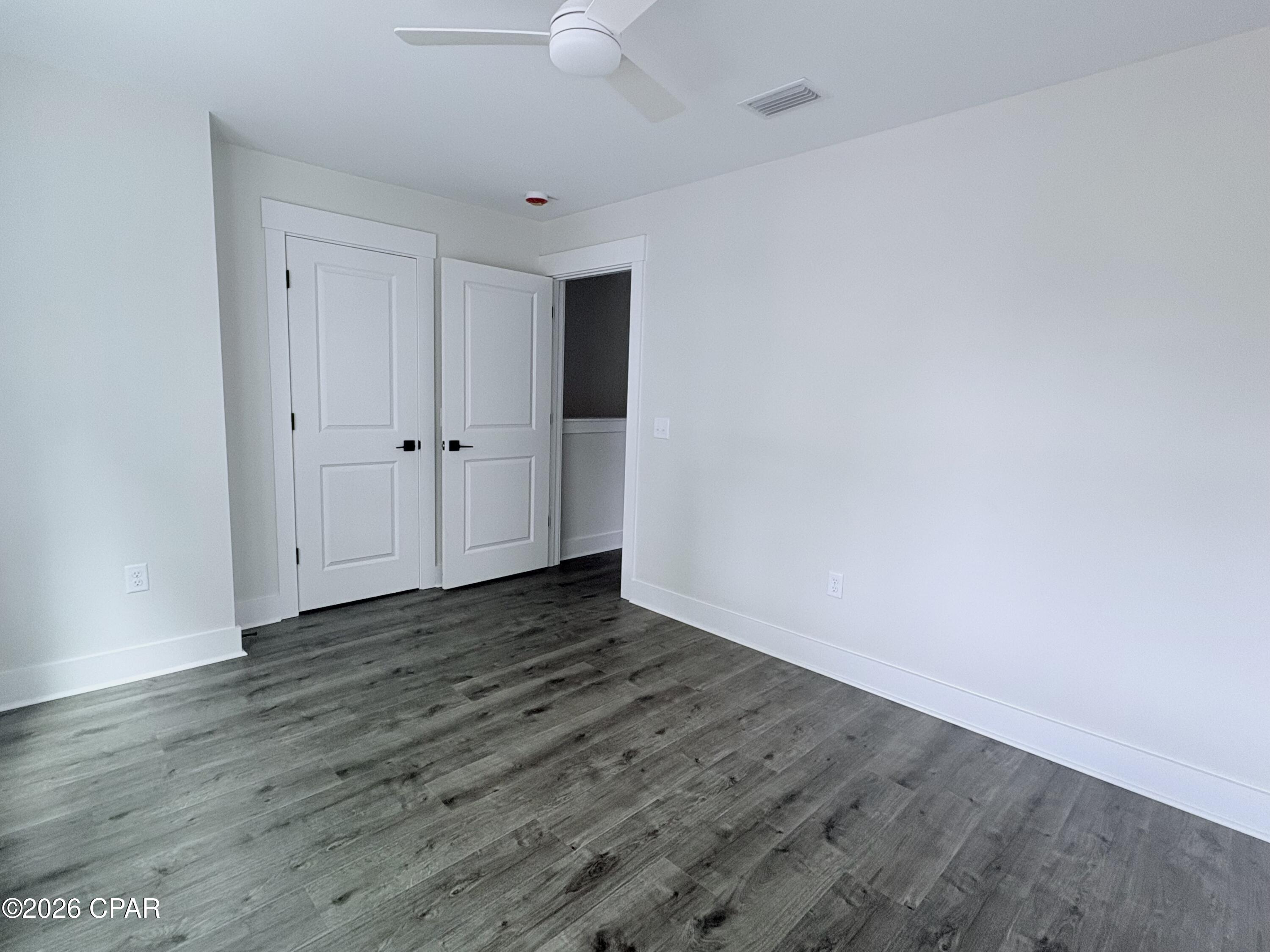 Image 13 For 825 Grace Avenue